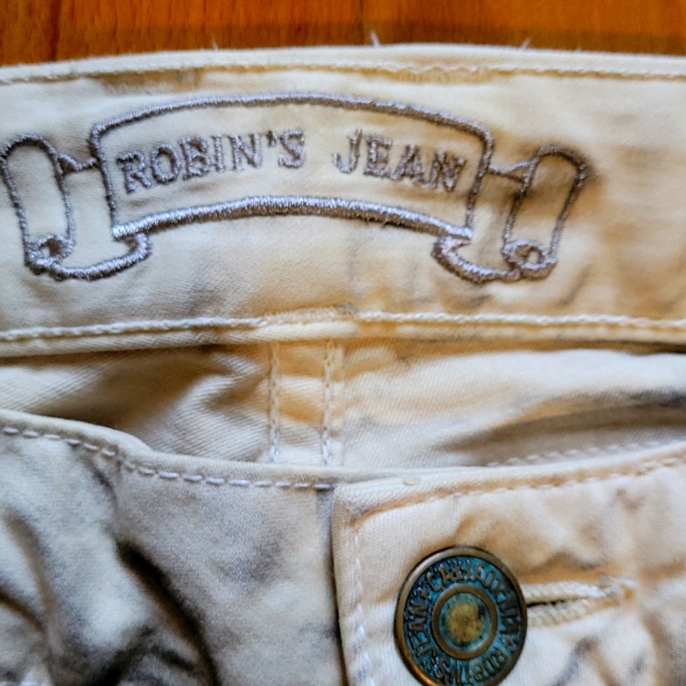Robin's Jean - Picture 6 of 8